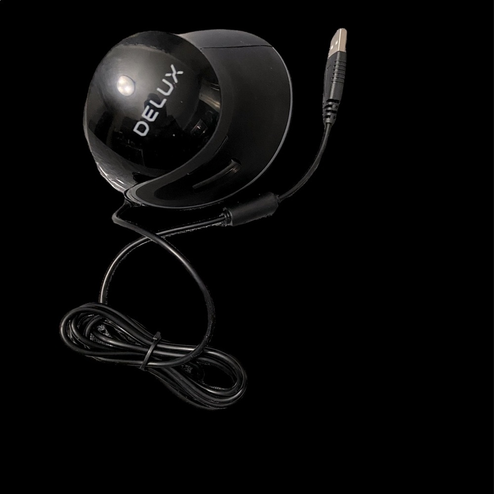 Delux Computer Gaming Mouse - Picture 3 of 3